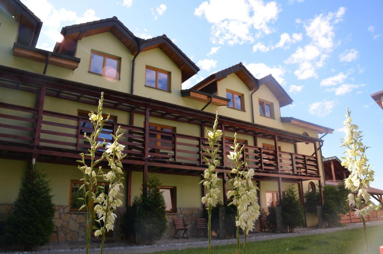 Hotel Tenis Chrzastowice Bagian luar foto